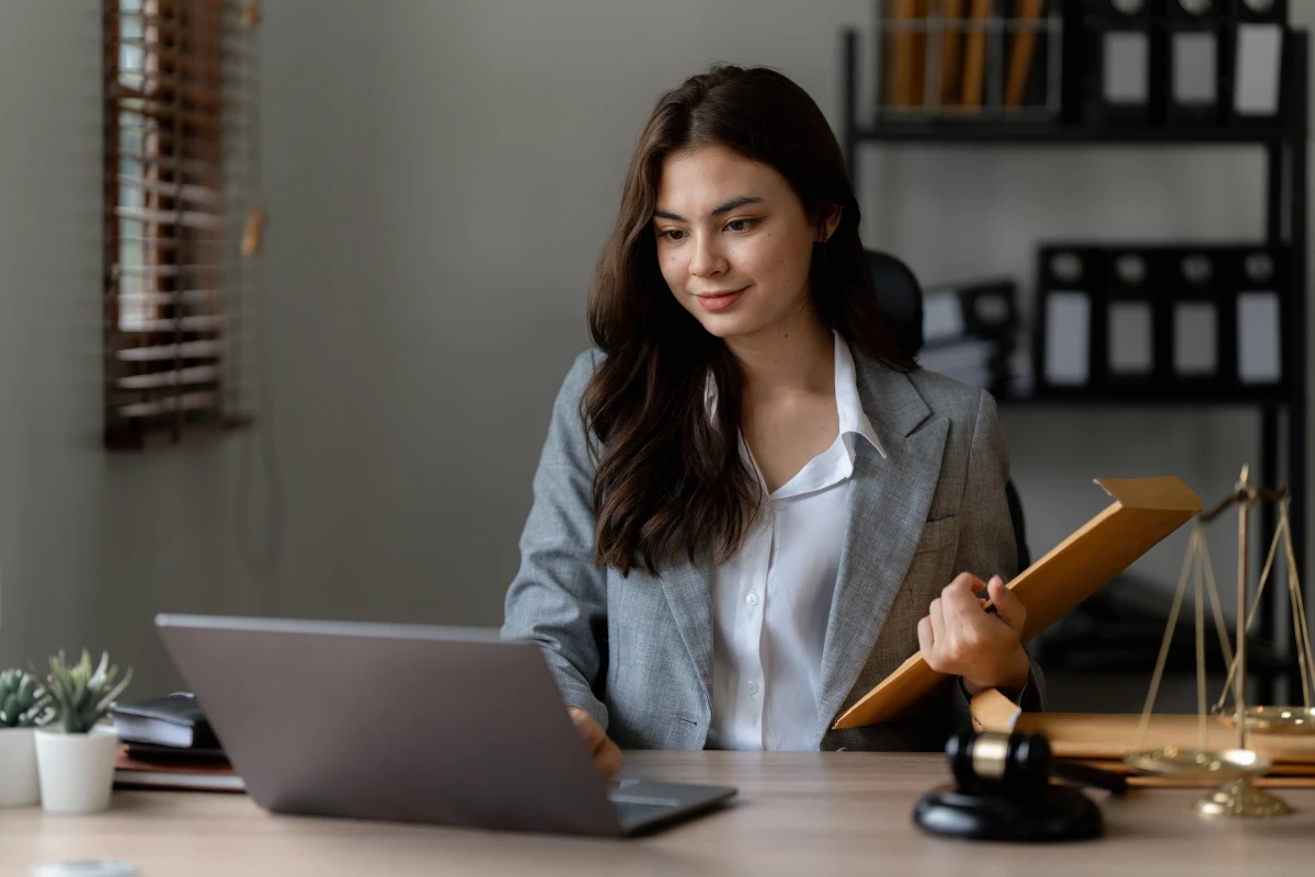 Avocat contentieux informatique : protégez vos droits et intérêts dans le monde numérique